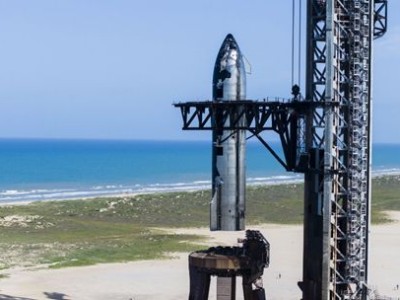 股融通 SpaceX新型“V2星舰”抵得州，准备飞行前测试，马斯克盼V3年底前发射